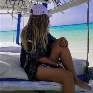 Meet your Posher, Monica